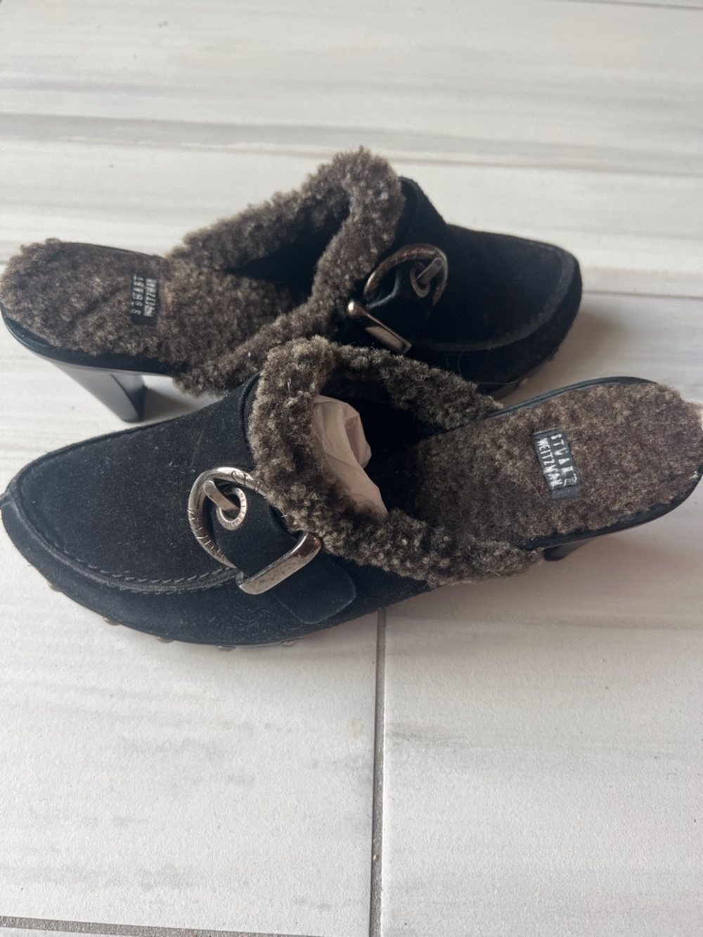 Stuart Weitzman Black Suede Shearling-Trim Slip-On Mules - Picture 6 of 8